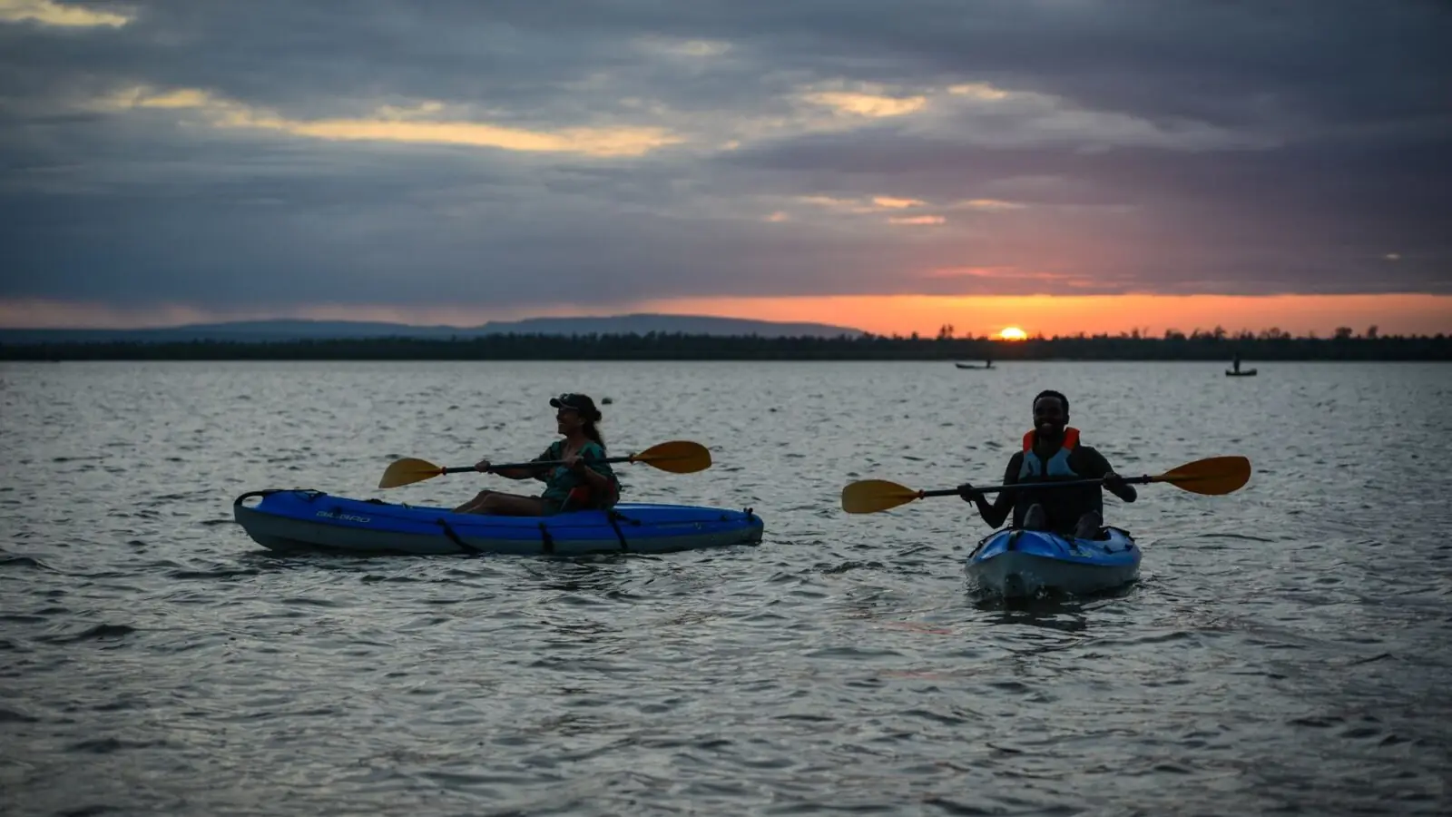 Kayaking the mangroves of Mida Creek, Watamu